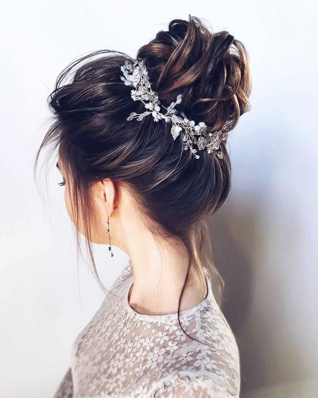 Hairstyles for prom for medium hair 2019-2020 photo 8