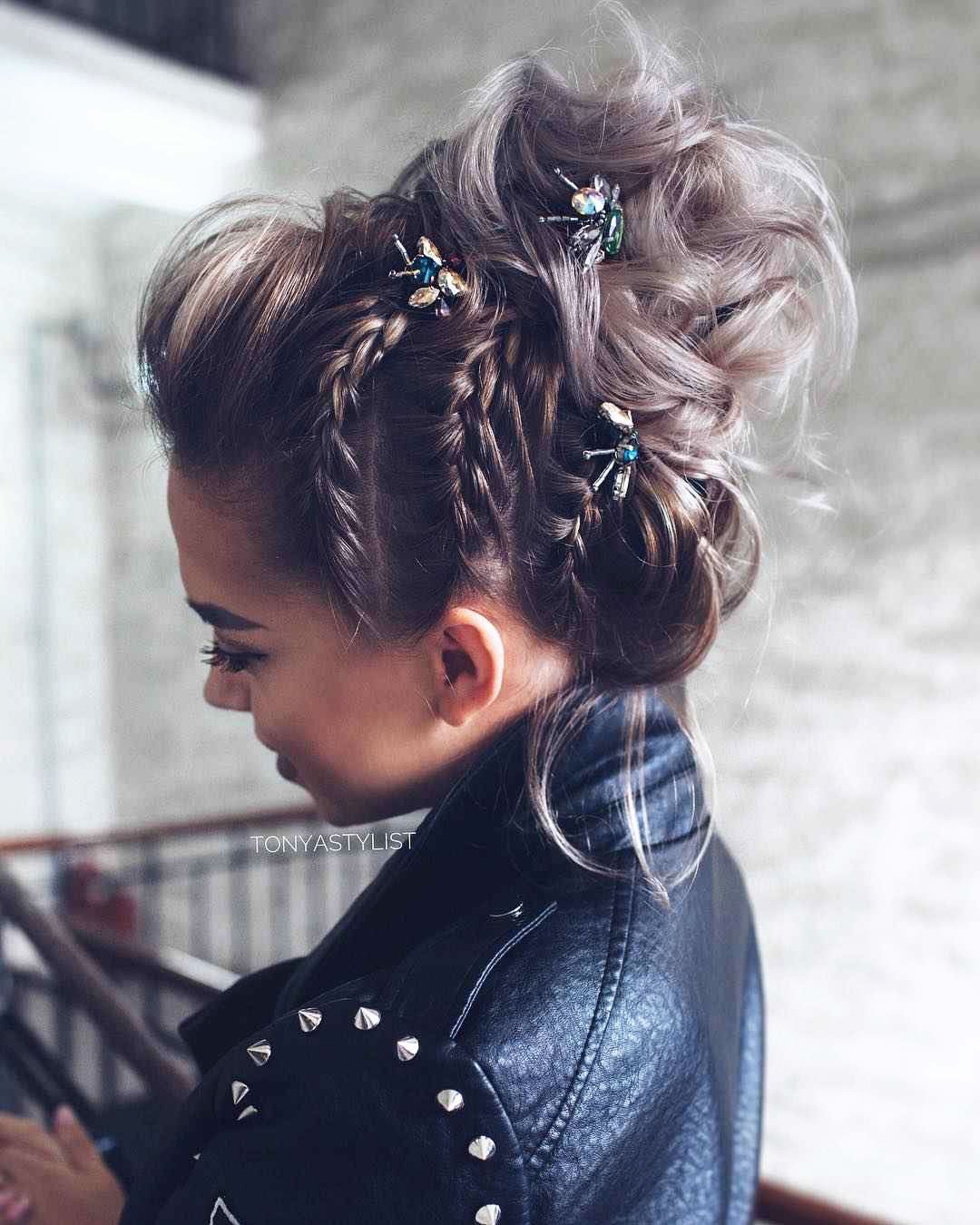 Hairstyles for prom for medium hair 2019-2020 photo 18
