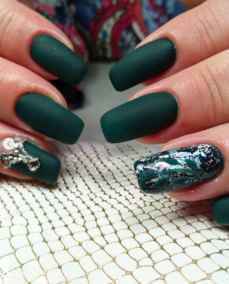 green nail art