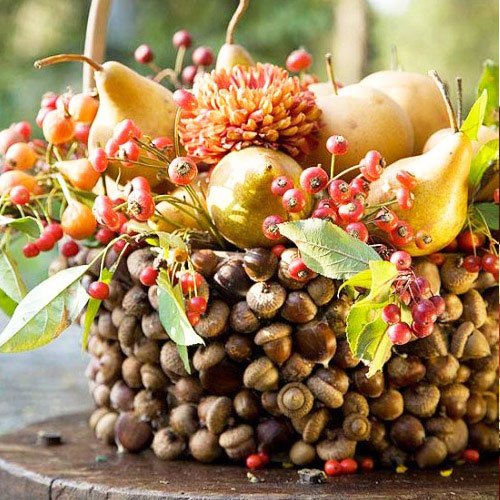 Use fruits and vegetables as a central decoration - Thanksgiving Decorations For Home