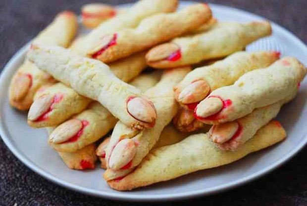witch's fingers - desserts for halloween 