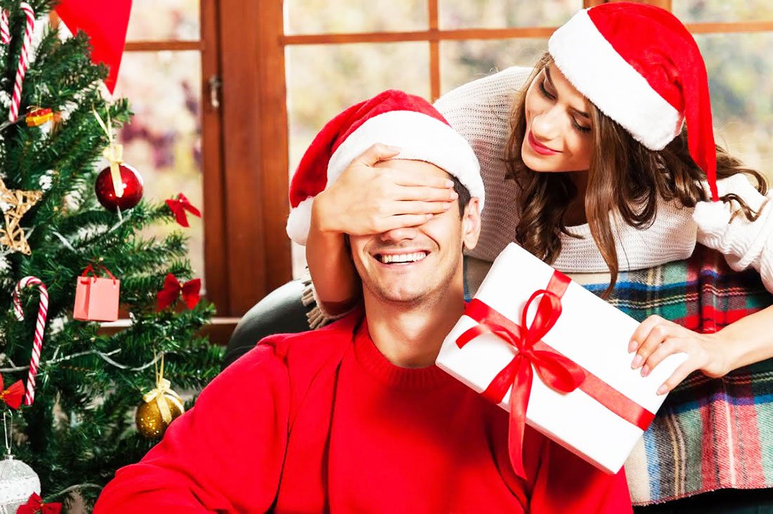 What to give your Christmas Gifts For Boyfriend