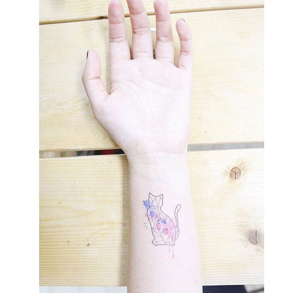 Unique Small Tattoos Designs For Women's Hands