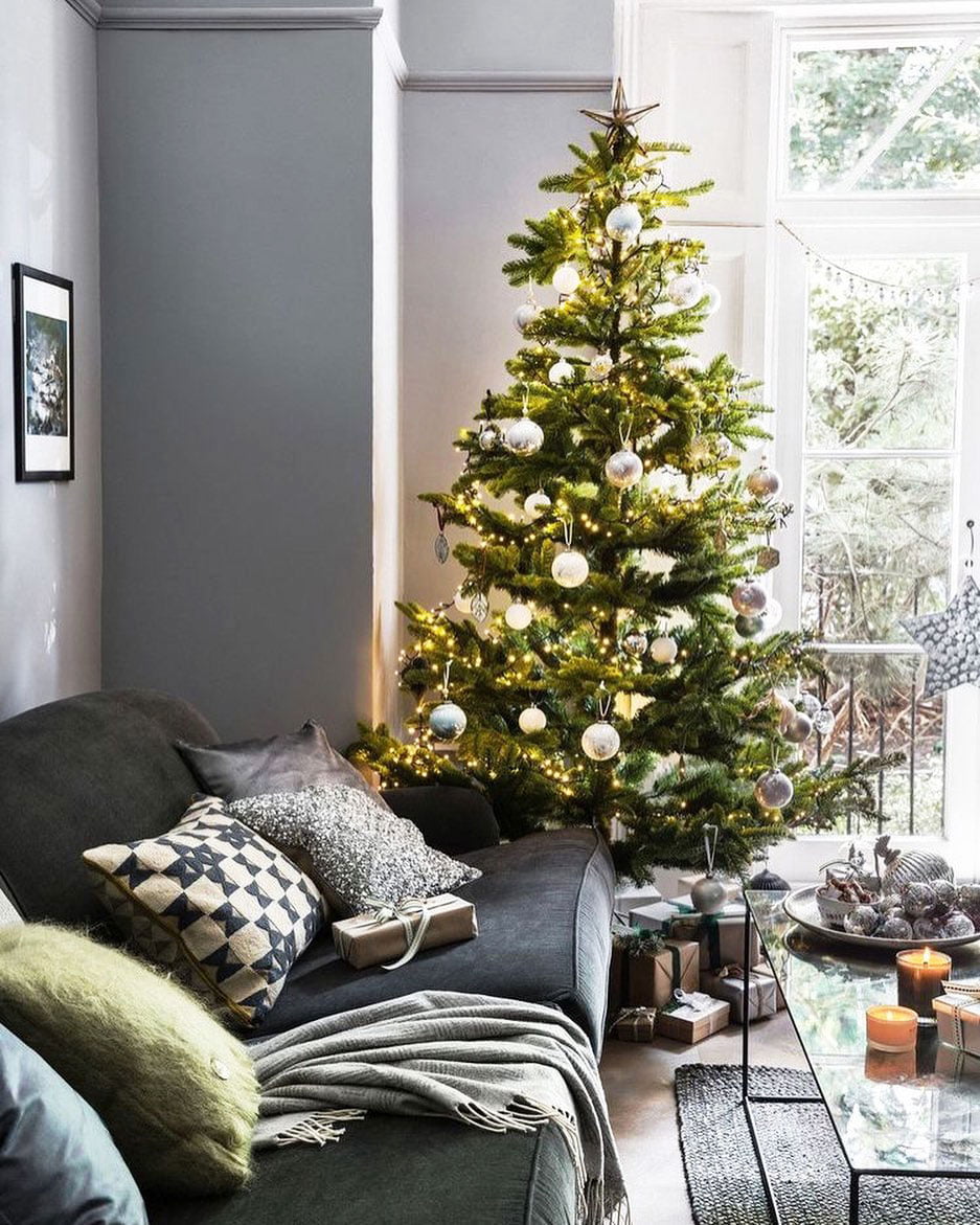DIY Elegant Christmas Tree Decorating Ideas (32)