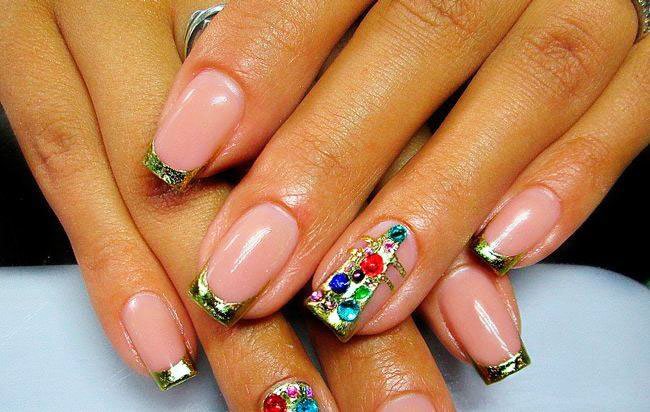 Restrained New Year Nail Design