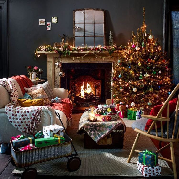 White-Winter-Wonderland-Christmas-Tree-Decor-Ideas-(5)