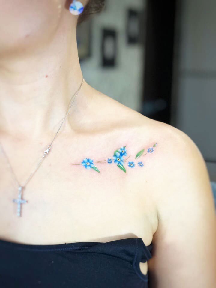 41 Best Small Flower Tattoos For Women in 2023 29