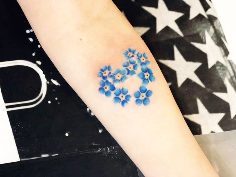 [41+ Top Collections] Small Flower Tattoos in 2024