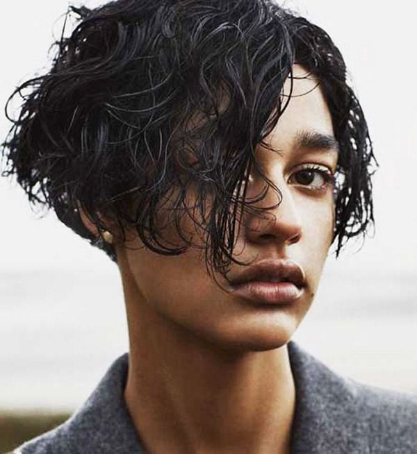 Carelessly Stacked Hairstyle - Amazing 31 Best Short Haircuts For Black Hair