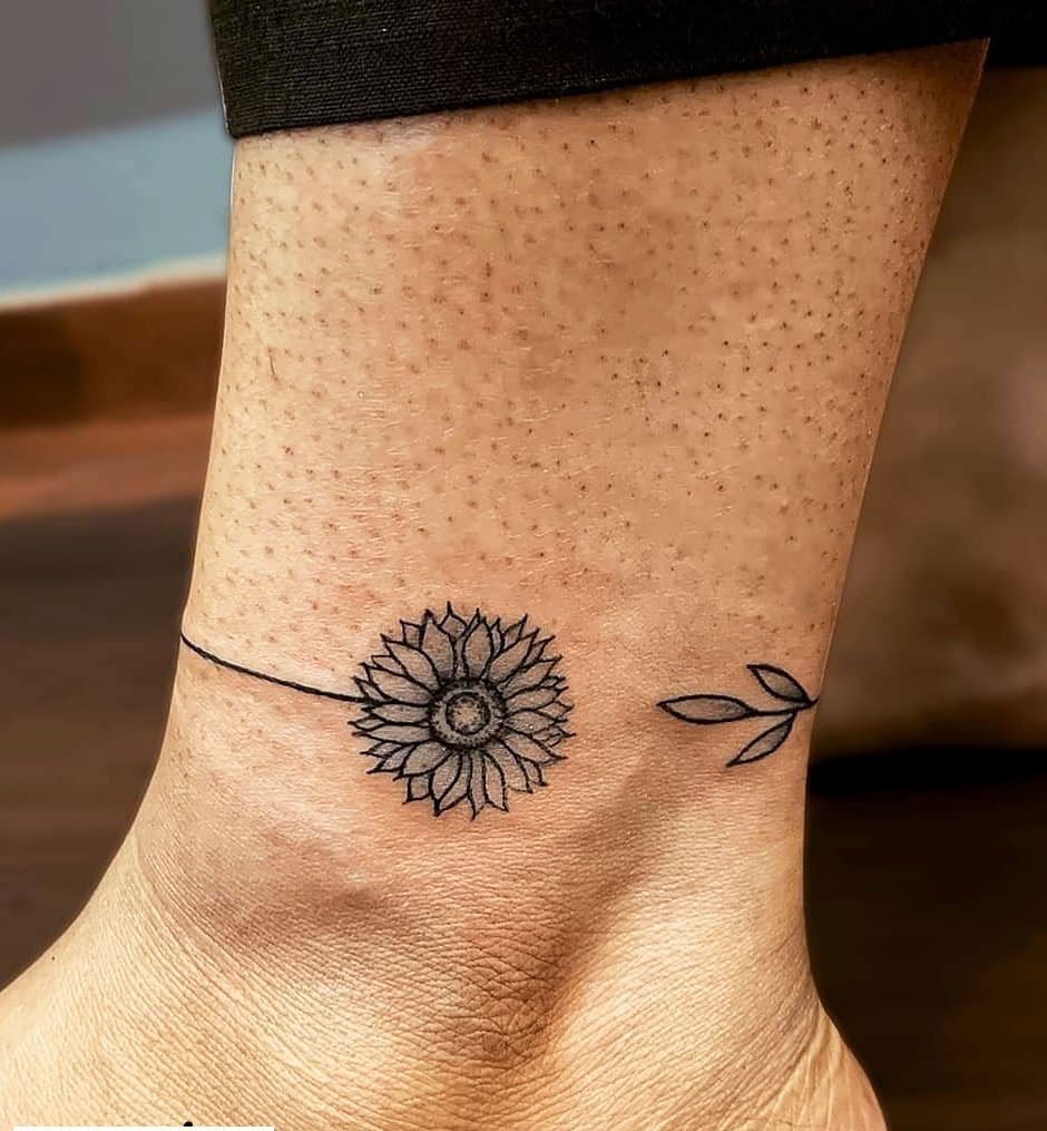Look cuteness are in ankle of a girls, ankle tattoos.  
