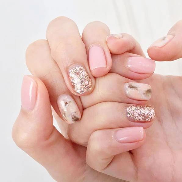 Pink Manicure With Rhinestones And Sequins - Short Pink Nails
