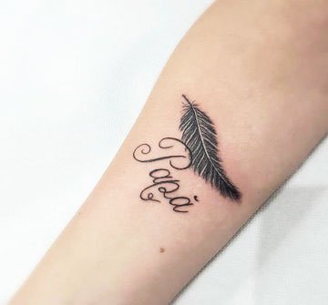 17 Amazing Cute Feather Tattoo Designs And Ideas - Beautyholo