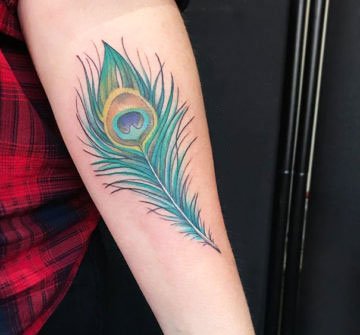 17 Amazing Cute Feather Tattoo Designs And Ideas