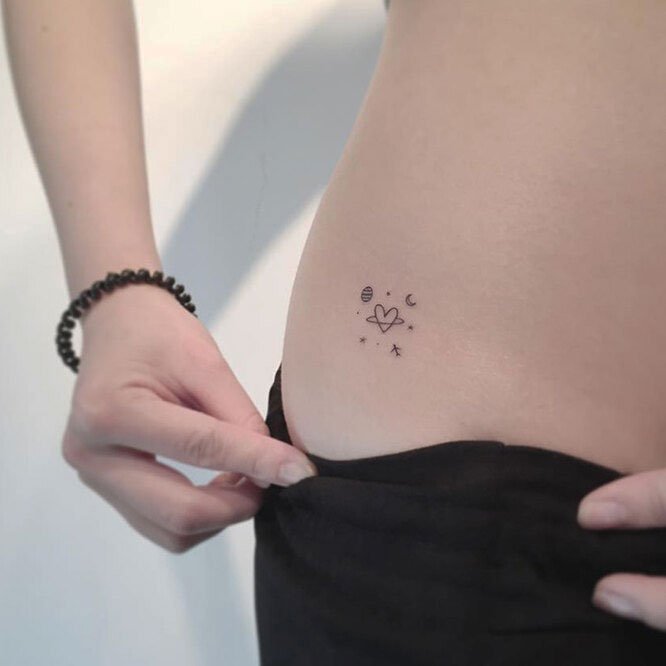 31 Best Mini Tattoos For Women - Little Hip Tattoos
