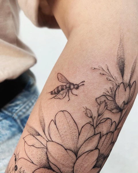 Butterflies, Bugs, Wasps, And Other Insects - Unique Minimalist Tattoos Designs For Women