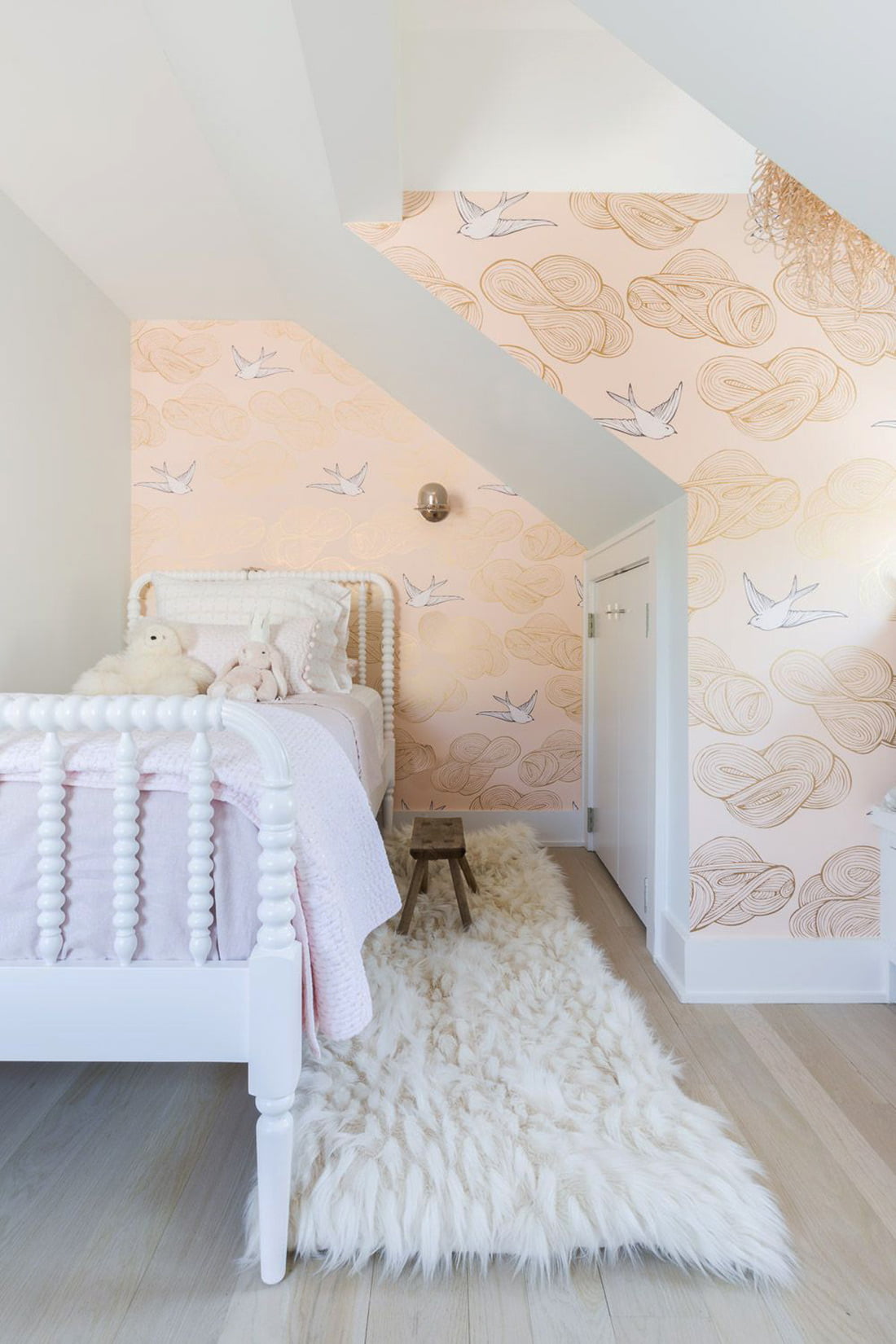 19 Interesting Tip For Bedroom Decor Ideas