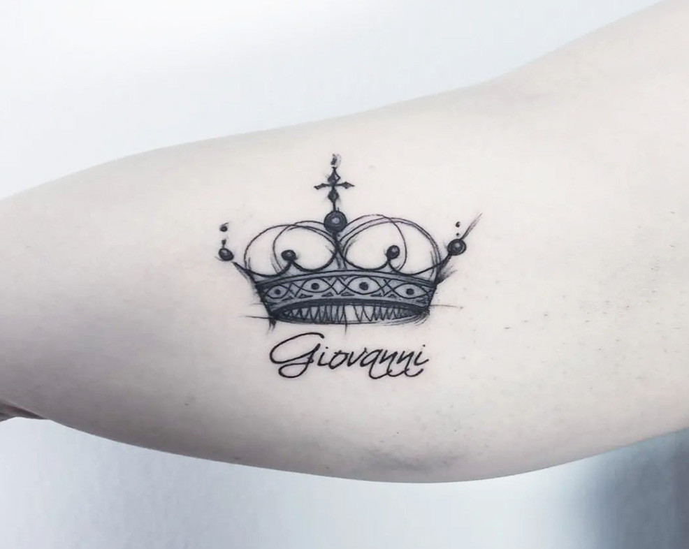Queen Tattoos With Crown